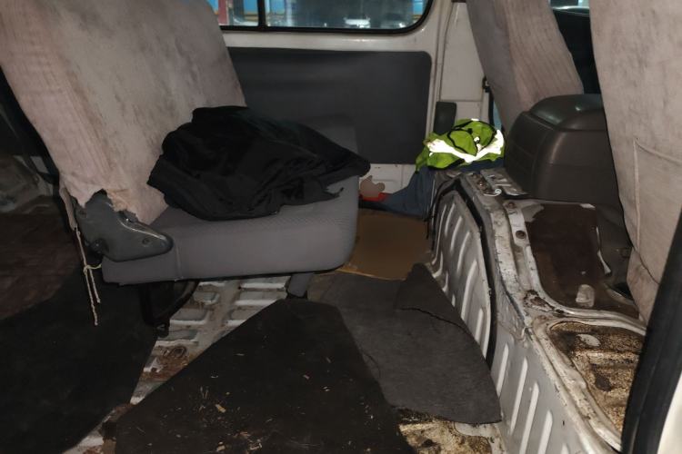 Used Jinbei Hiace 2014 2.0L 5th Generation Kuaiyunwang Business Version 4G19 Left Rear Seat