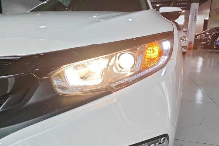 Used Honda Civic 2016 220TURBO CVT Prestige Edition
