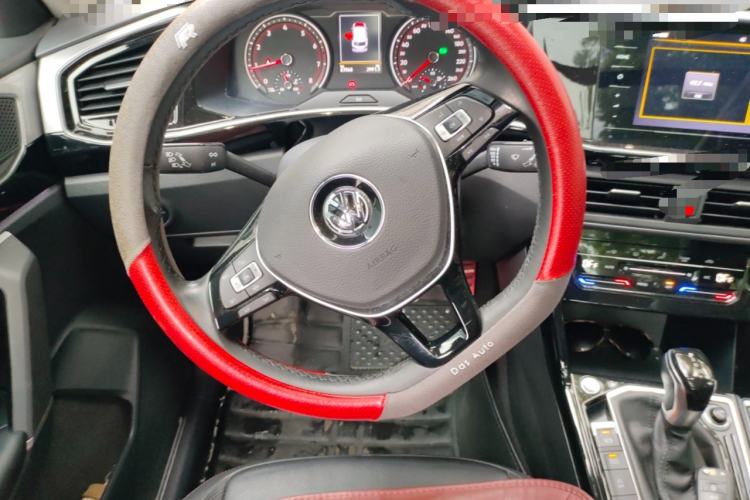 Used Volkswagen Tayron 2020 330TSI Two-Wheel Drive Luxury Smart Connectivity Version