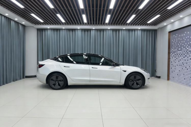Used Tesla Model 3 2022 Rear-Wheel-Drive Version