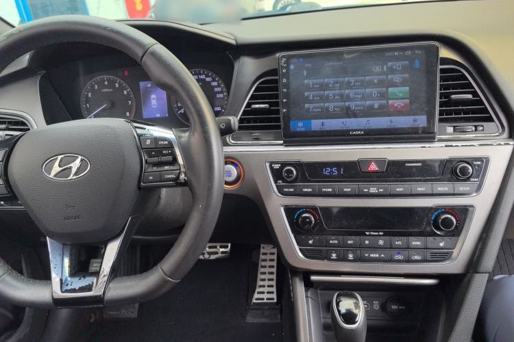 Used Hyundai Sonata 2015 1.6T GLS Smart Model Center Console