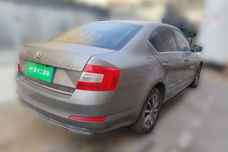 Used Skoda Octavia 2016 1.6L Automatic Chuanxing Edition Rear Right 45 Deg