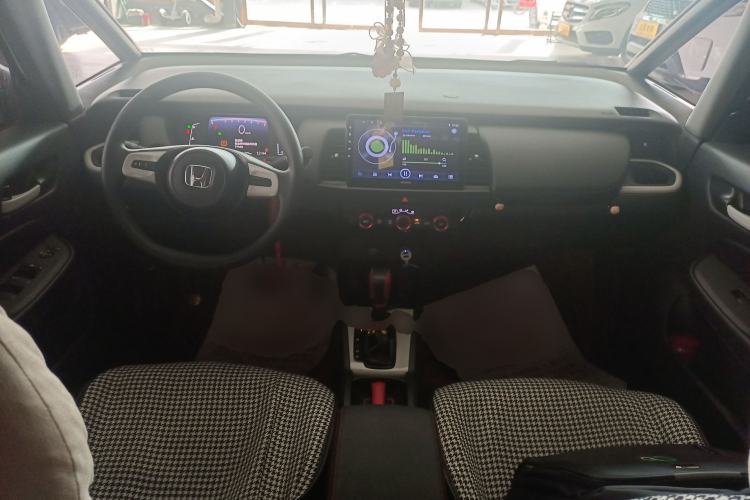 Used Honda Fit 2021 1.5L CVT Trend Edition Center Console