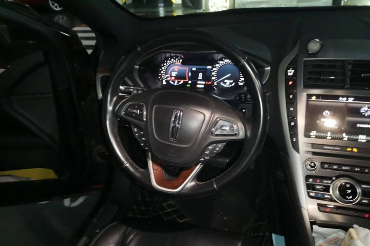 Used Lincoln MKZ 2017 2.0T Luxury Edition
