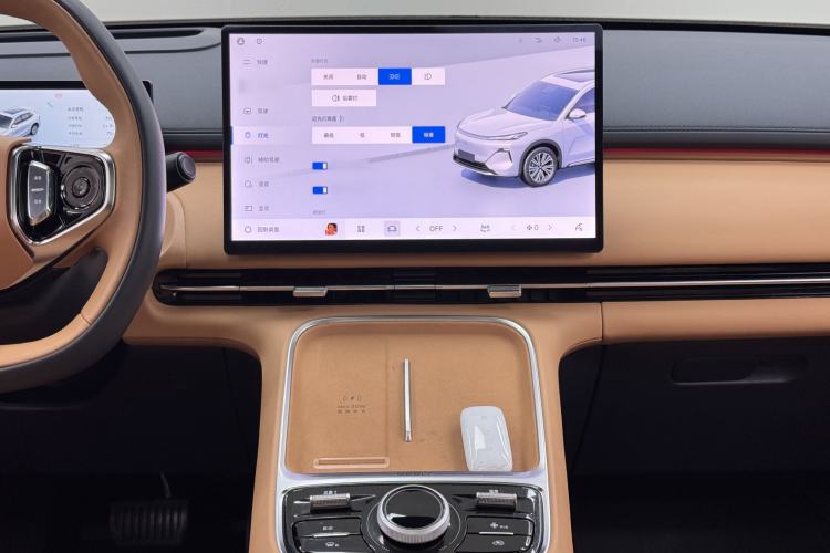 Used Geely Galaxy Galaxy Xingjian 7 EM-i 2025 120km Flagship Edition
