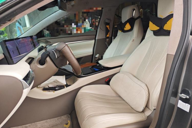 Used IM L7 2022 Pro Model Left Front Seat