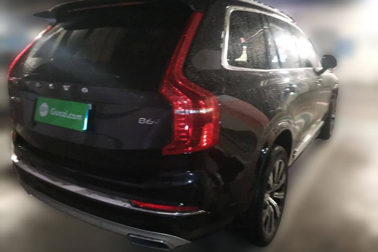 Used Volvo XC90 2021 B6 Luxury Smart Edition 7-Seater Rear Right 45 Deg