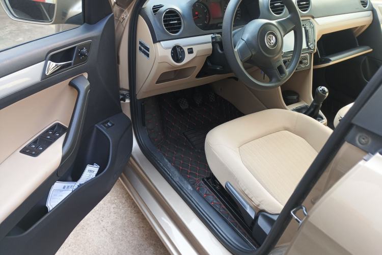 Used Volkswagen Jetta 2013 1.6L Manual Comfort Model