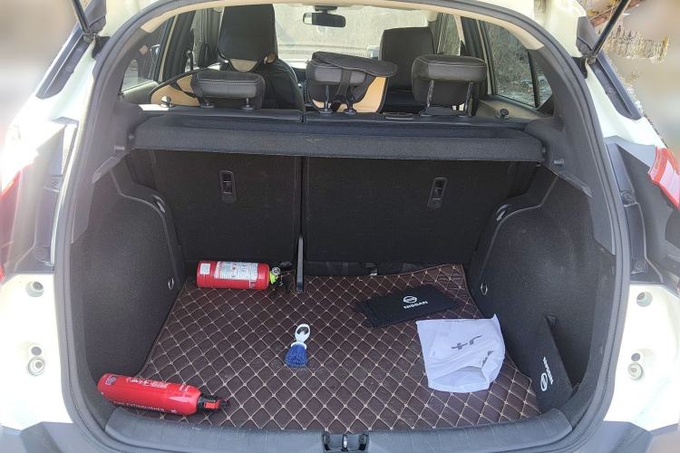 Used Nissan Kicks 2017 1.5L CVT Smart Edition Trunk