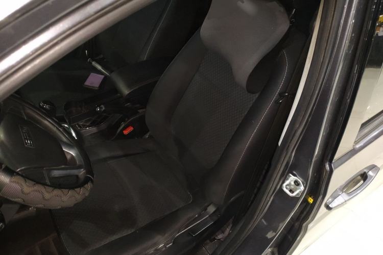 Used Jinbei Gold Hiace 2023 1.5L Passenger Vehicle Engineering Lion 5/6/7 Seater