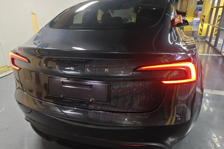 Used Tesla Model 3 2023 Rear-Wheel-Drive Version
