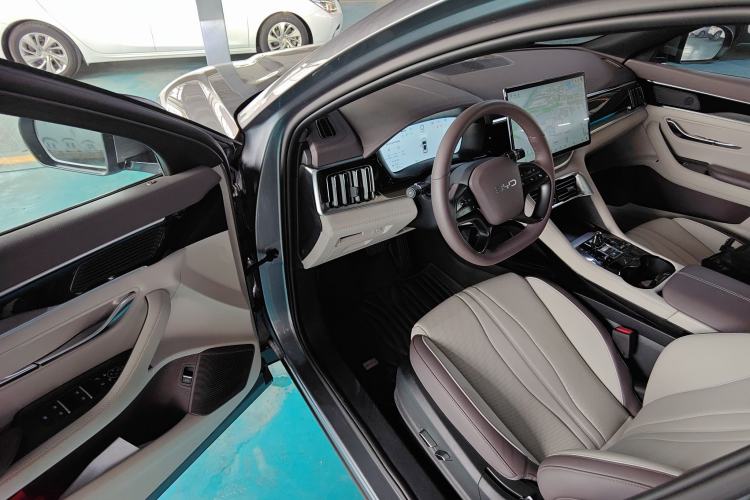 Used BYD Song PLUS New Energy 2025 DM-i Smart Drive 112KM Prestige Model
