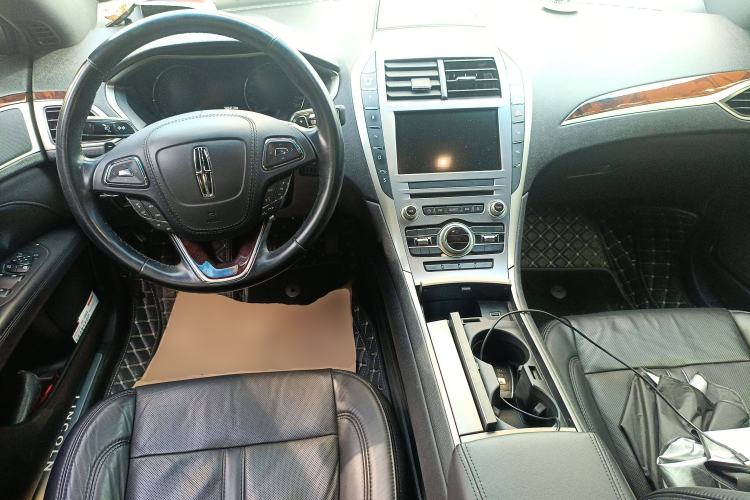 Used Lincoln MKZ 2017 2.0T Luxury Edition
