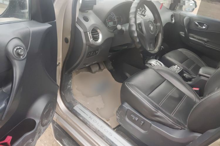 Used Renault Koleos 2012 2.5L Two-Wheel Drive Comfort Edition with Navigation