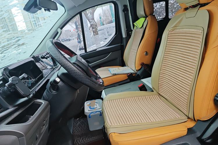 Used Ford Transit 2023 2.0T Gasoline Automatic Multi-Function Commercial Vehicle Mid-Drive Mid-Roof 5/6 Seats
