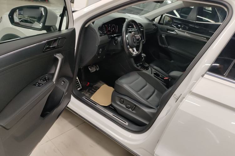 Used Volkswagen Tiguan L 2021 330TSI Automatic Two-Wheel Drive R-Line Enhanced Edition