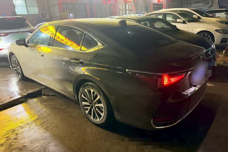 Used Lexus ES 2022 200 Excellence Edition
