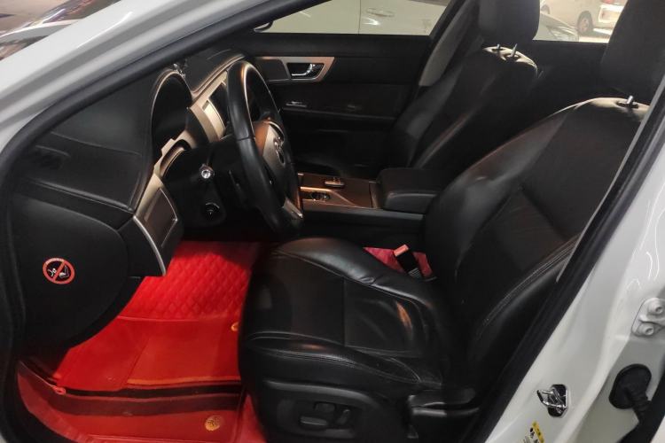 Used Jaguar XF 2015 XF 2.0T Prestige Edition
