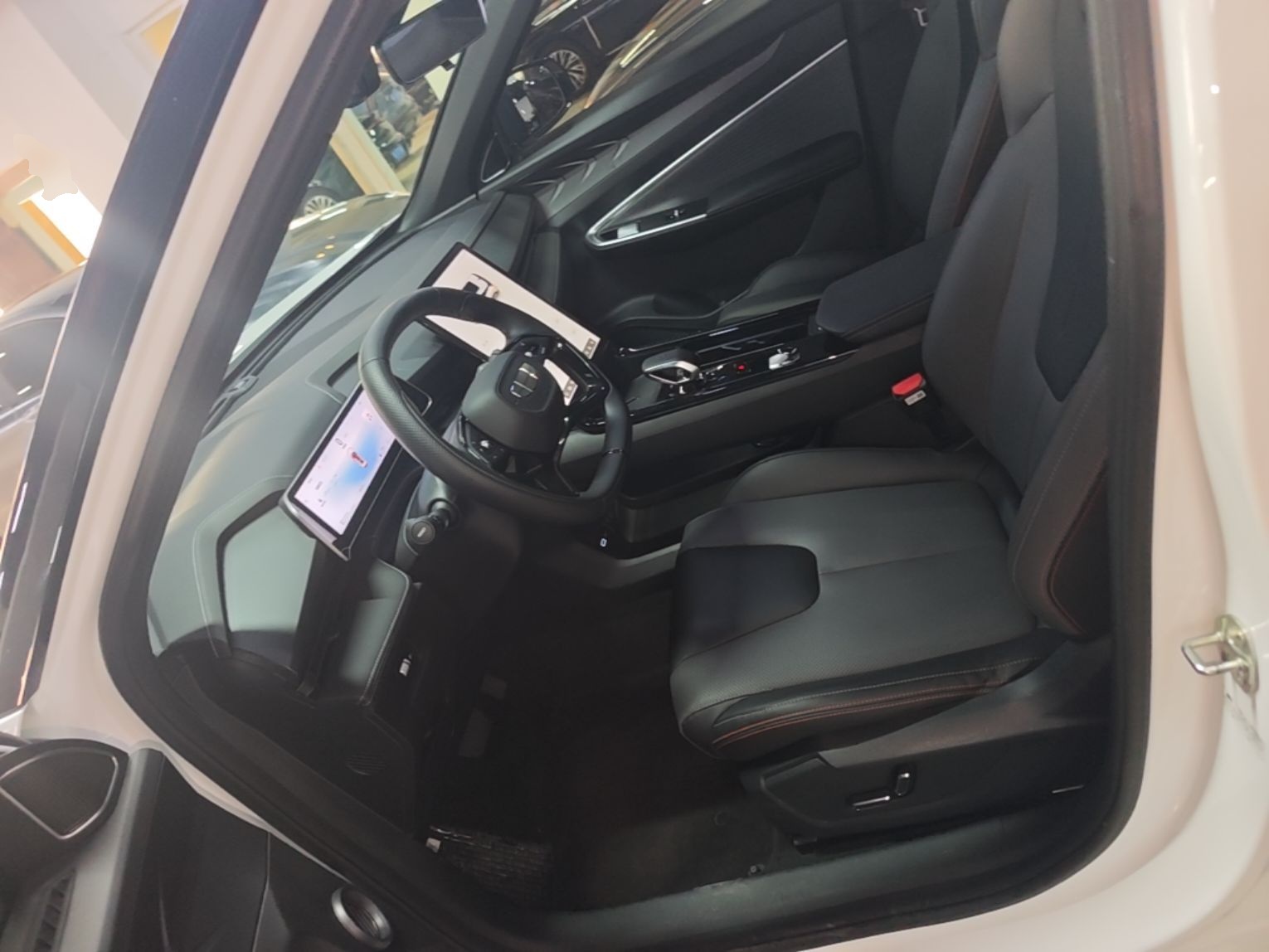 Geely Auto Emgrand X7 Sport 2023 Boyue COOL 1.5TD Smart Connect+ — снимка 17