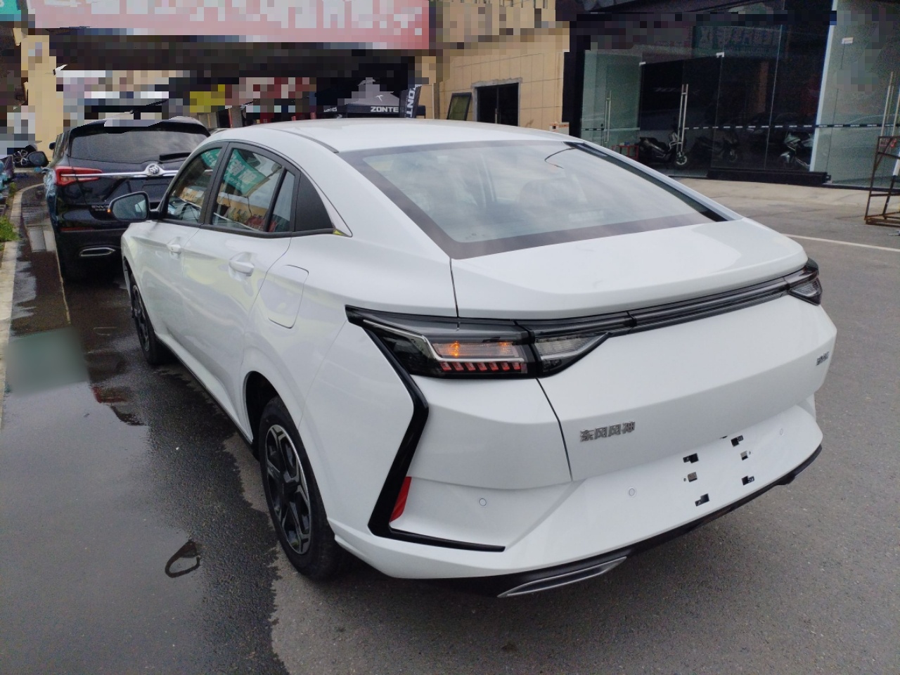 Dongfeng Aeolus Yixuan 2025 1.5L Automatic Luxury Version - Luxury — снимка 4