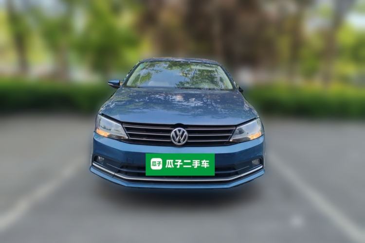 Used Volkswagen Sagitar 2015 230TSI Automatic Comfort Version
