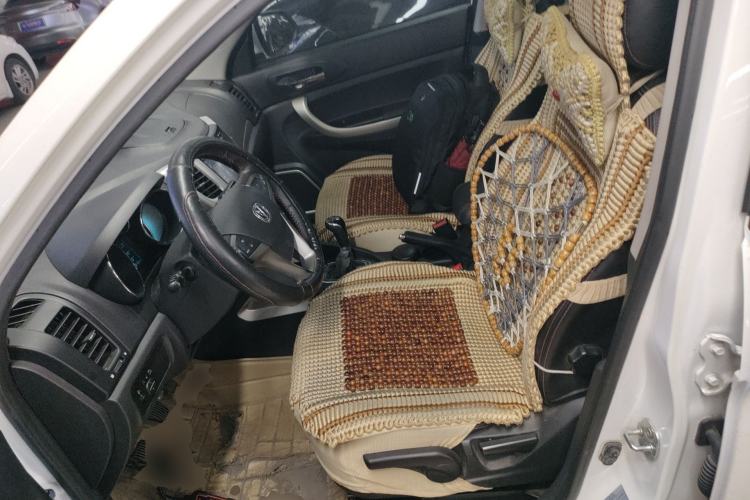 Used CHANGAN CS35 2014 1.6L Manual Luxury Model China IV Standard