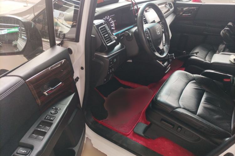 Used Honda Elysion 2016 2.4L Luxury Edition
