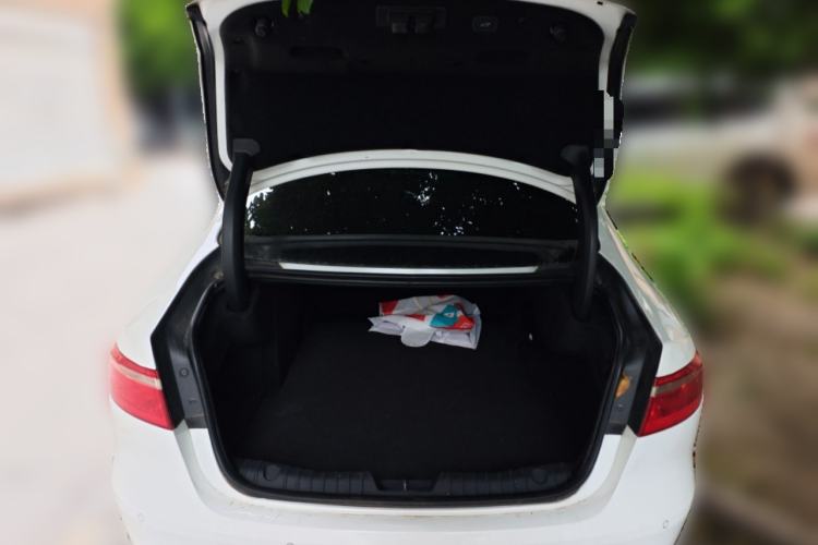 Used Jaguar XFL 2017 XFL 2.0T 240PS Luxury Edition Trunk