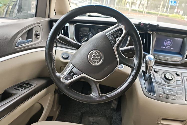 Used Buick GL8 2013 2.4L LT Luxury Business Executive Edition