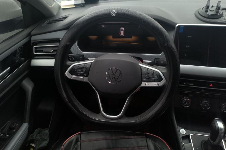 Used Volkswagen Lavida 2023 1.5L Automatic Full-Comfort Edition
