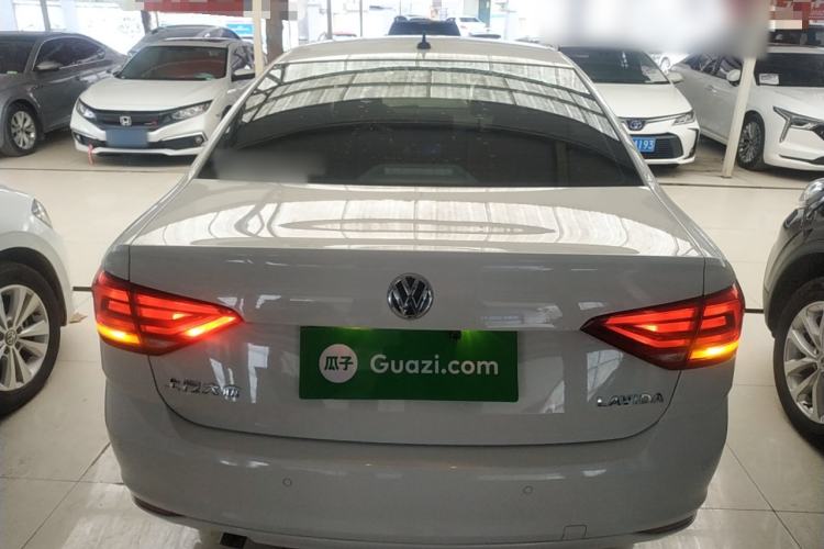 Used Volkswagen Lavida 2017 1.6L Automatic Fashion Edition
