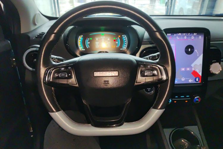 Used Chery QQ Little Ant 2021 200 000-Yuan Ant Fan Edition Talent Version NMC Battery 301 km Steering Wheel