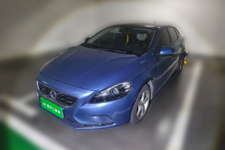 Used Volvo V40 2016 T3 Zhiyi Edition