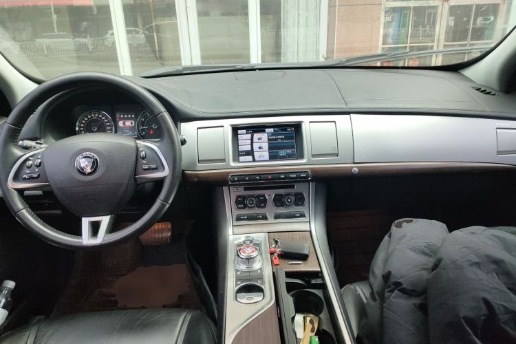 Used Jaguar XF 2013 XF 3.0 SC Prestige Edition