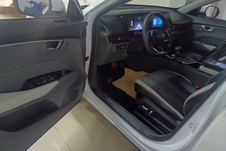 Used Baojun RC-6 2019 1.5T CVT 24-Hour Online Prestige Edition
