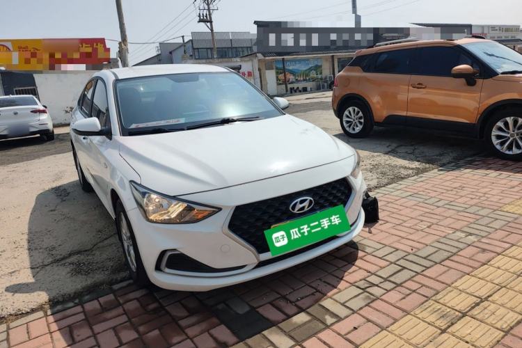 Used Hyundai Celesta 2020 1.6L Automatic GL Enjoyable Edition Front Right 45 Deg