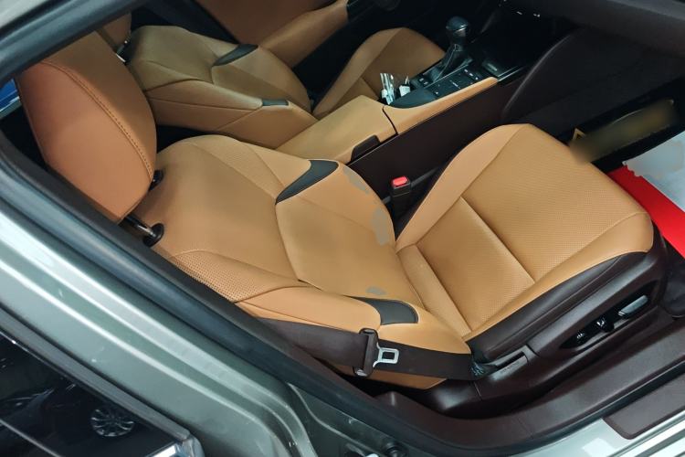 Used Lexus ES 2020 200 Excellence Edition Right Front Seat