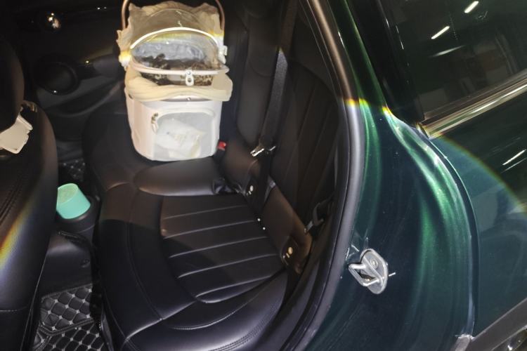 Used MINI 2018 1.5T ONE PLUS Five-Door Edition Interior 4