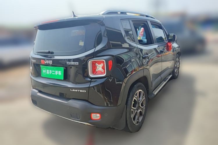 Used Jeep Renegade 2017 180T Automatic Smart Version Rear Right 45 Deg