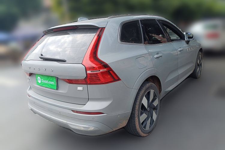 Used Volvo XC60 New Energy 2024 T8 Plug-in Hybrid Long-Range All-Wheel Drive Smart Luxury Edition
