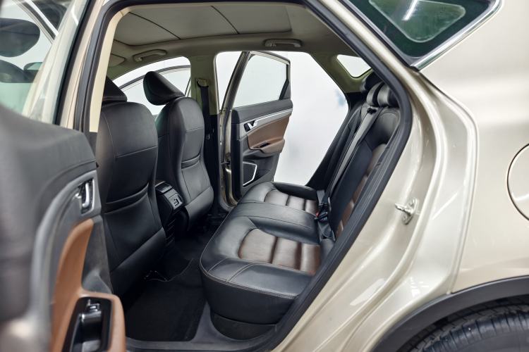 Used Geely Auto Emgrand GS 2018 Lingchao Edition 1.4T Automatic ZhenShang Smart Connectivity Model Interior 5