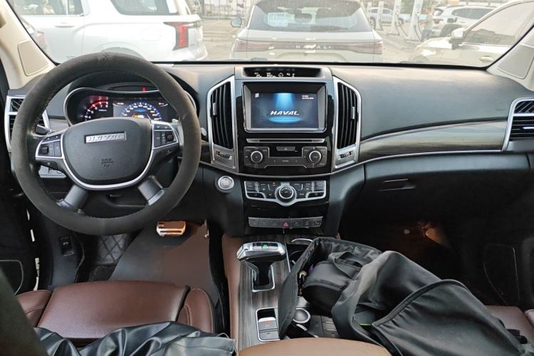 Used Haval H9 2017 2.0T Gasoline 4x4 Luxury 7-Seater