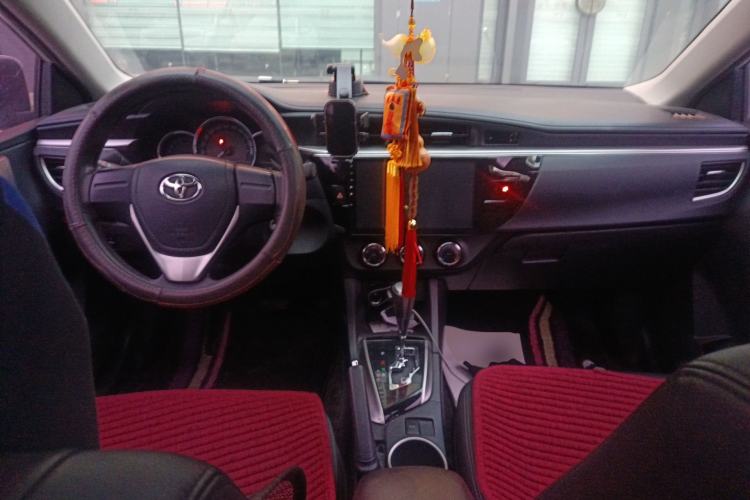 Used Toyota Levin 2016 1.6G CVT Elite Edition Center Console