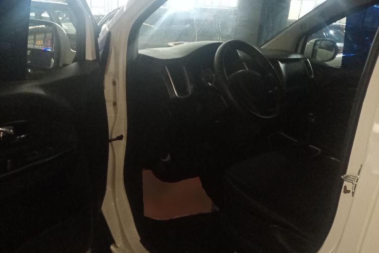 Used Jinbei Gold Hiace M Classic 2022 1.5L Engineering Lion Passenger Vehicle 5 Seats Driver Seat