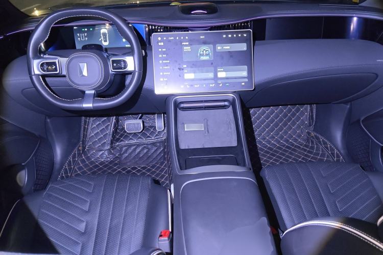 Used Avatr 11 2023 Harmony 90° Four-Wheel Drive Version
