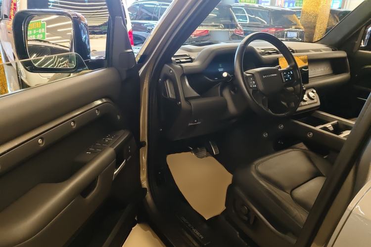 Used Land Rover Defender 2024 110 3.0T P400 X-DYNAMIC HSE Driver Seat