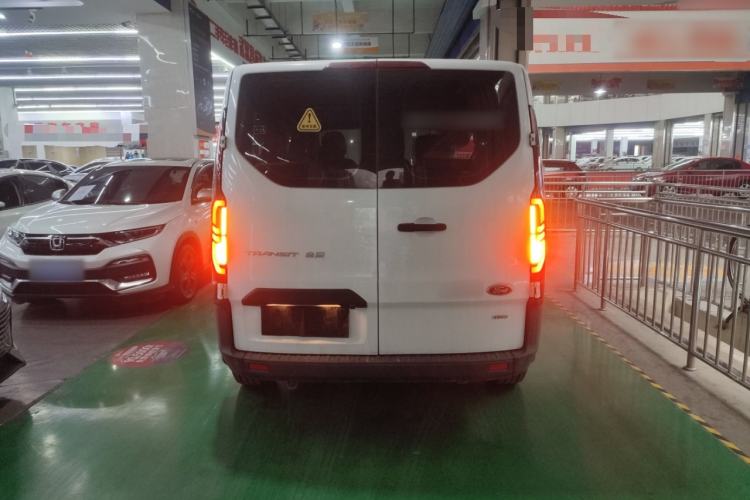 Used Ford Transit 2023 2.0T Diesel Automatic Multi-Function Commercial Vehicle Mid-Axle Low-Roof Design 5/6 Seats
