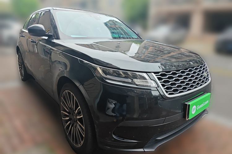 Used Land Rover Range Velar 2019 250 PS Front Right 45 Deg