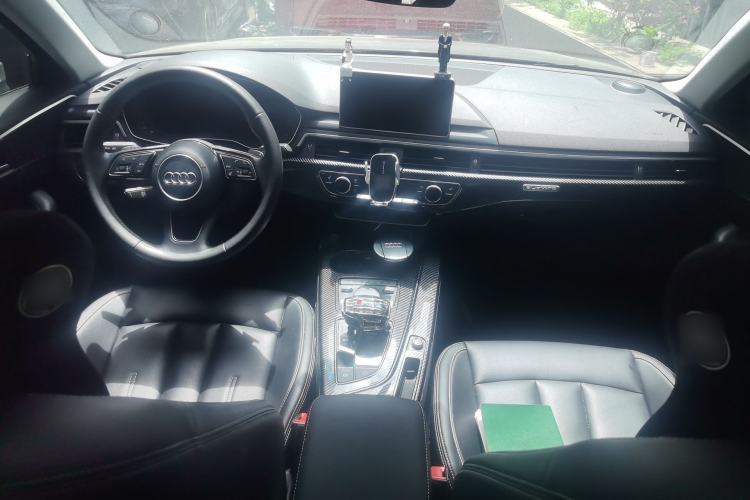 Used Audi A4L 2017 45 TFSI quattro Sport Edition Center Console