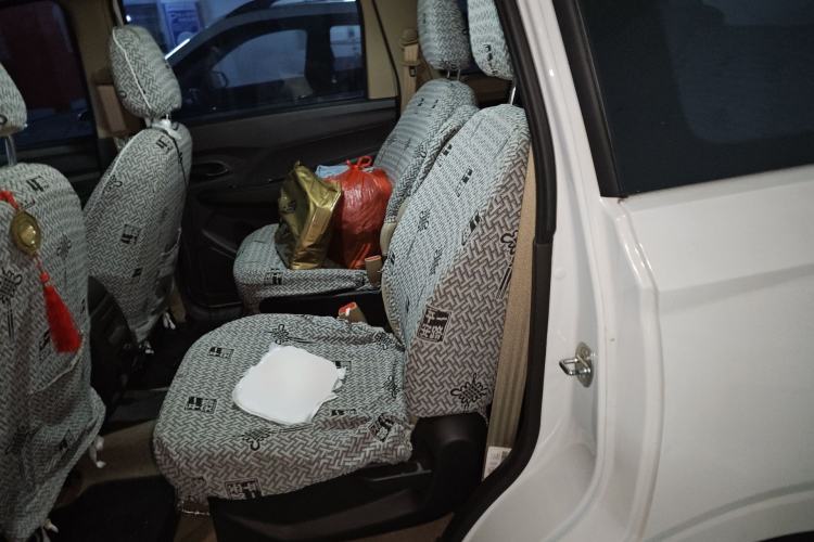 Used Wuling Hongguang 2019 1.5L S Basic Version China VI Standard LAR Left Rear Seat